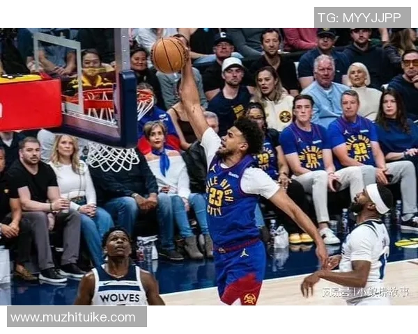 昔日恩怨重燃 布克与老队友再度激战赛场谁主沉浮